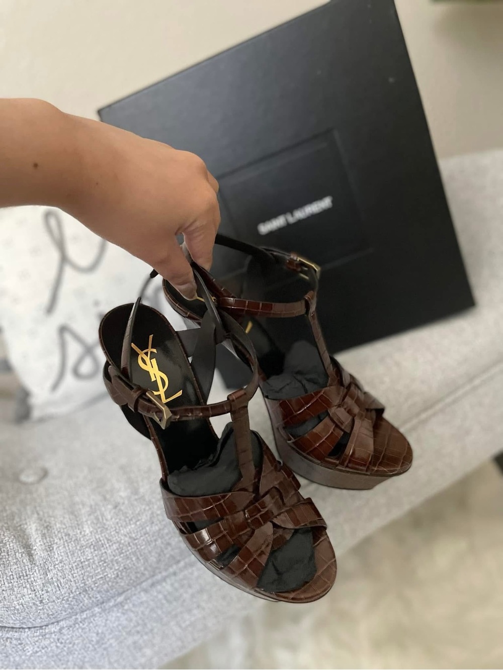 Authentic Limited Edition YSL tribute sandal for cheap price!!!!!